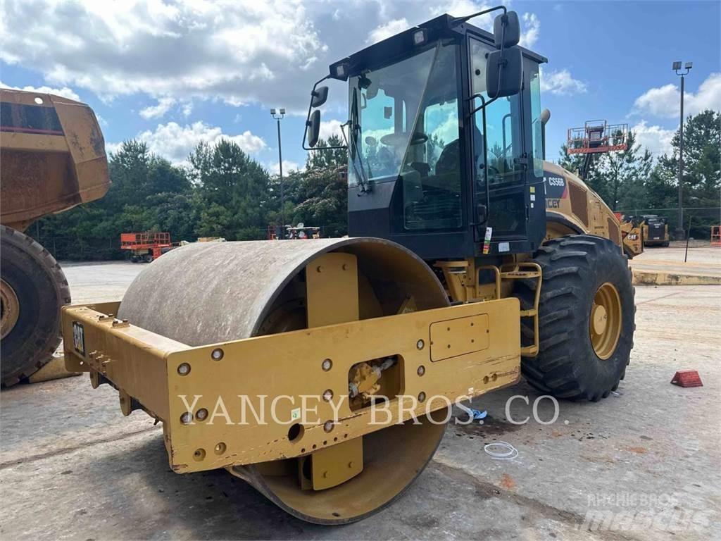 CAT CS56 AC Soil compactors