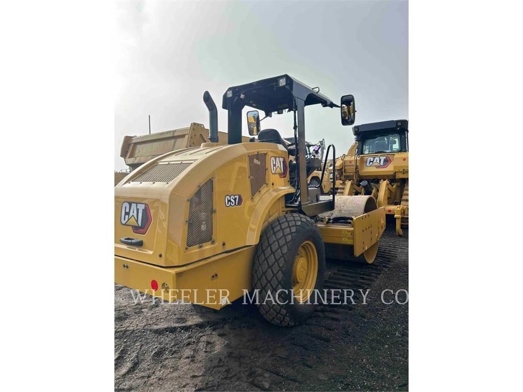 CAT CS7 Single drum rollers