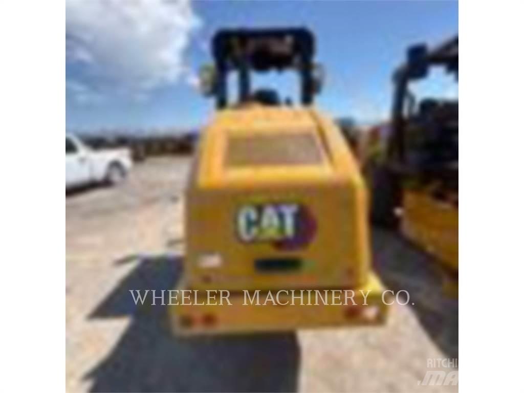 CAT CS7 Single drum rollers