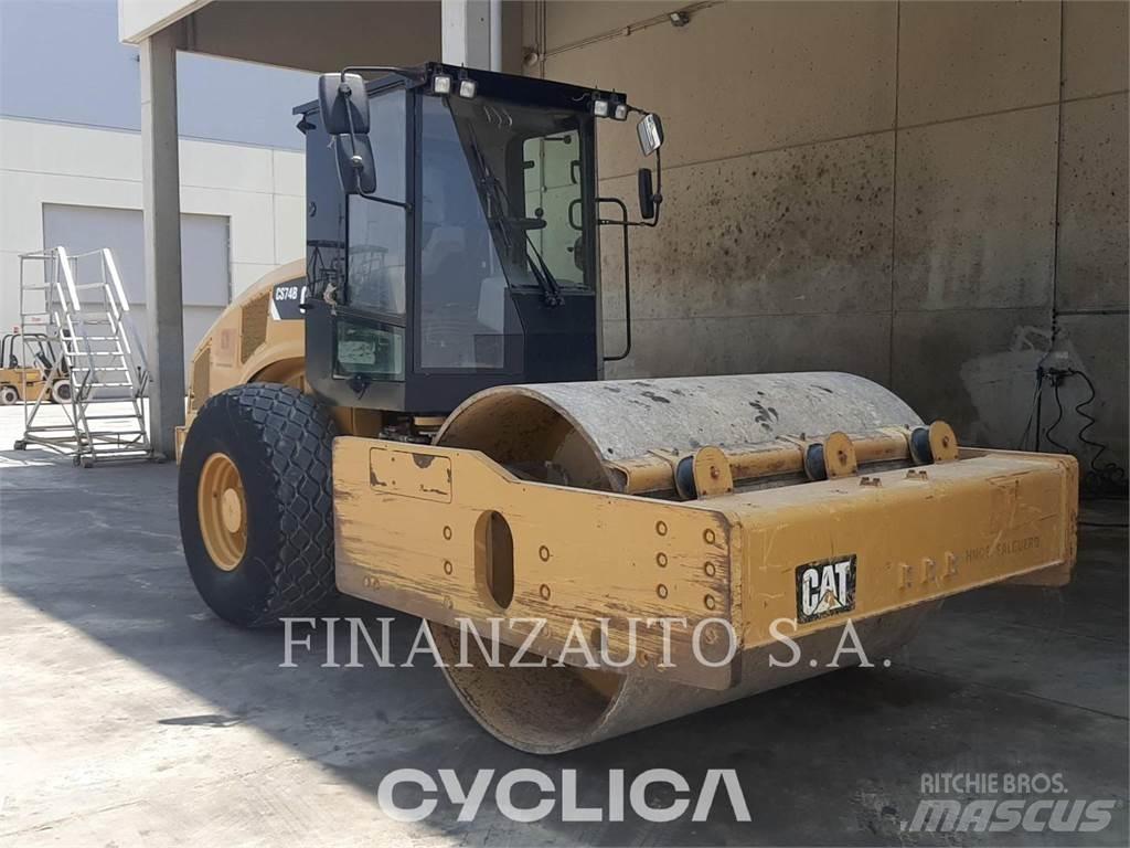 CAT CS74B Single drum rollers