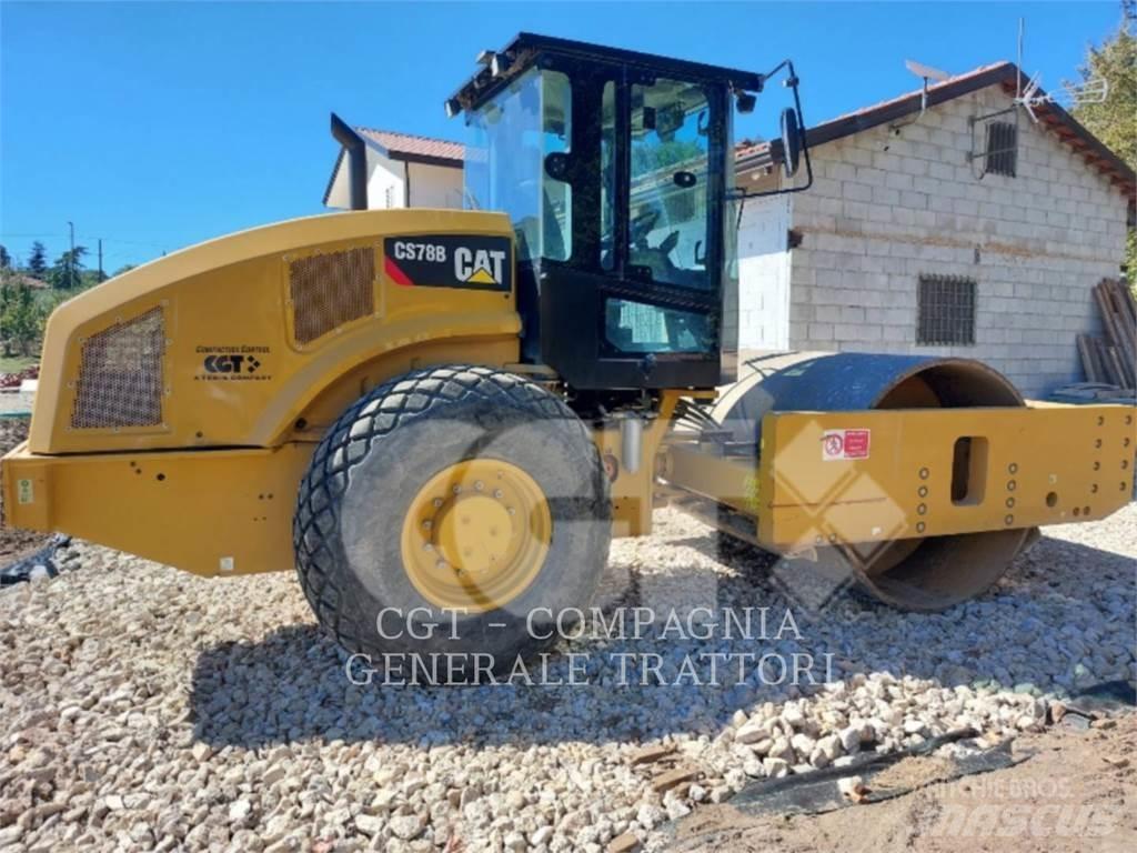 CAT CS78B Single drum rollers