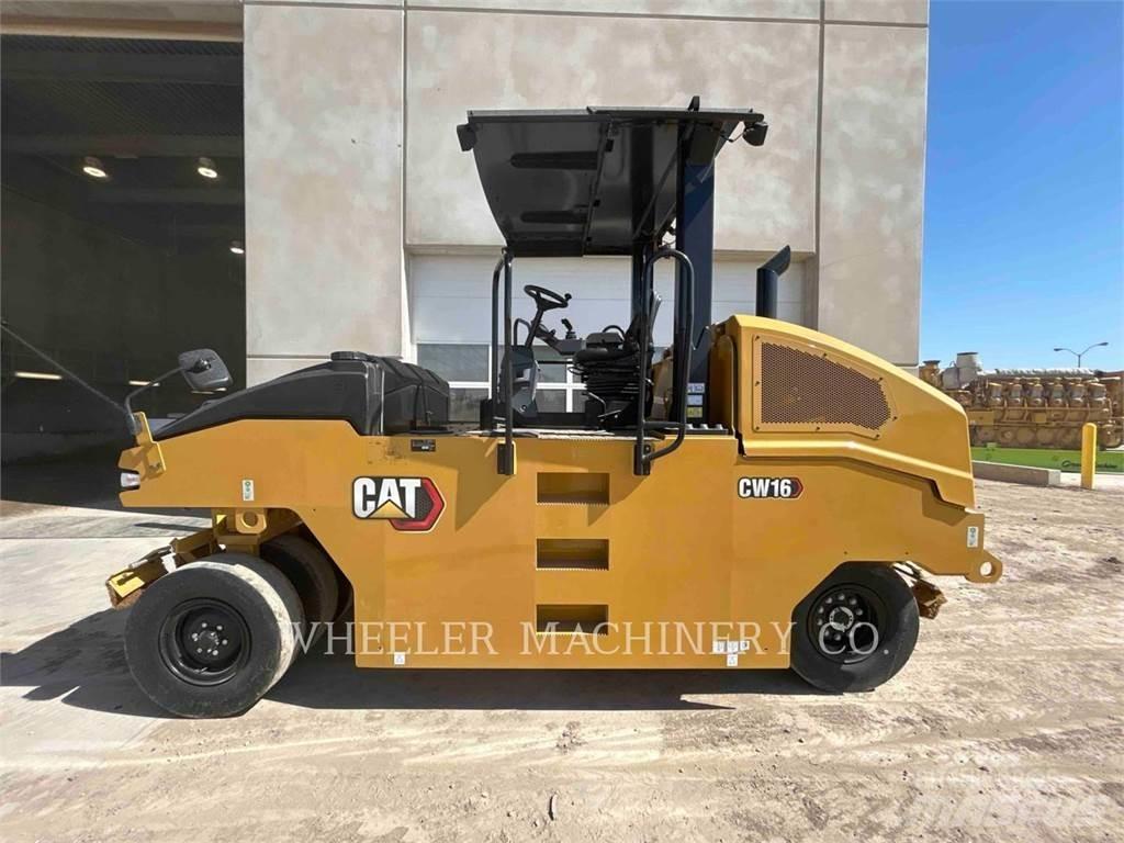 CAT CW16 Pneumatic tired rollers