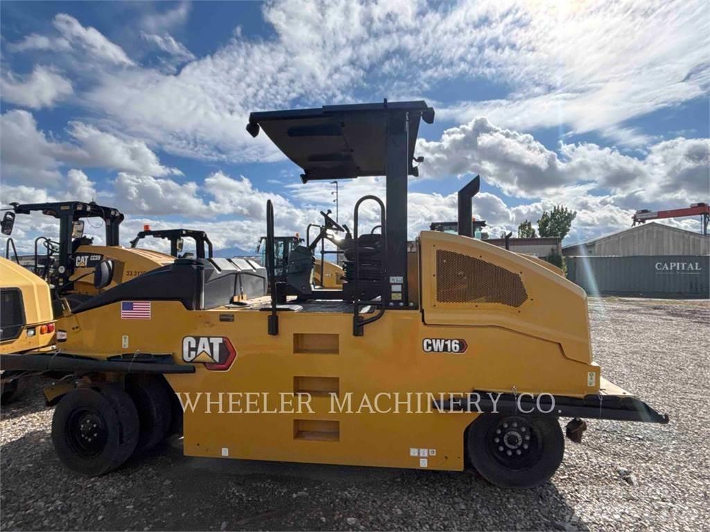 CAT CW16 Pneumatic tired rollers