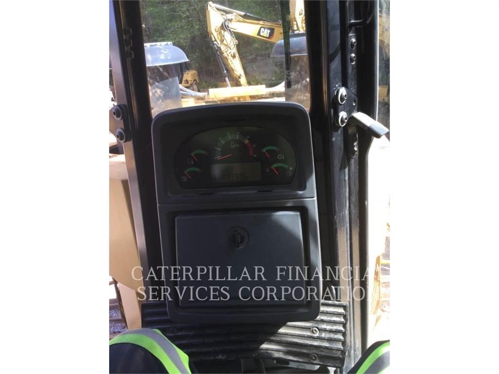 CAT D10T Crawler dozers