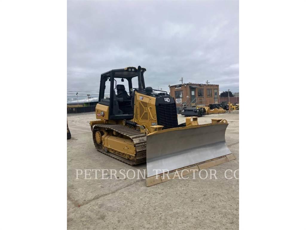 CAT D2 Crawler dozers