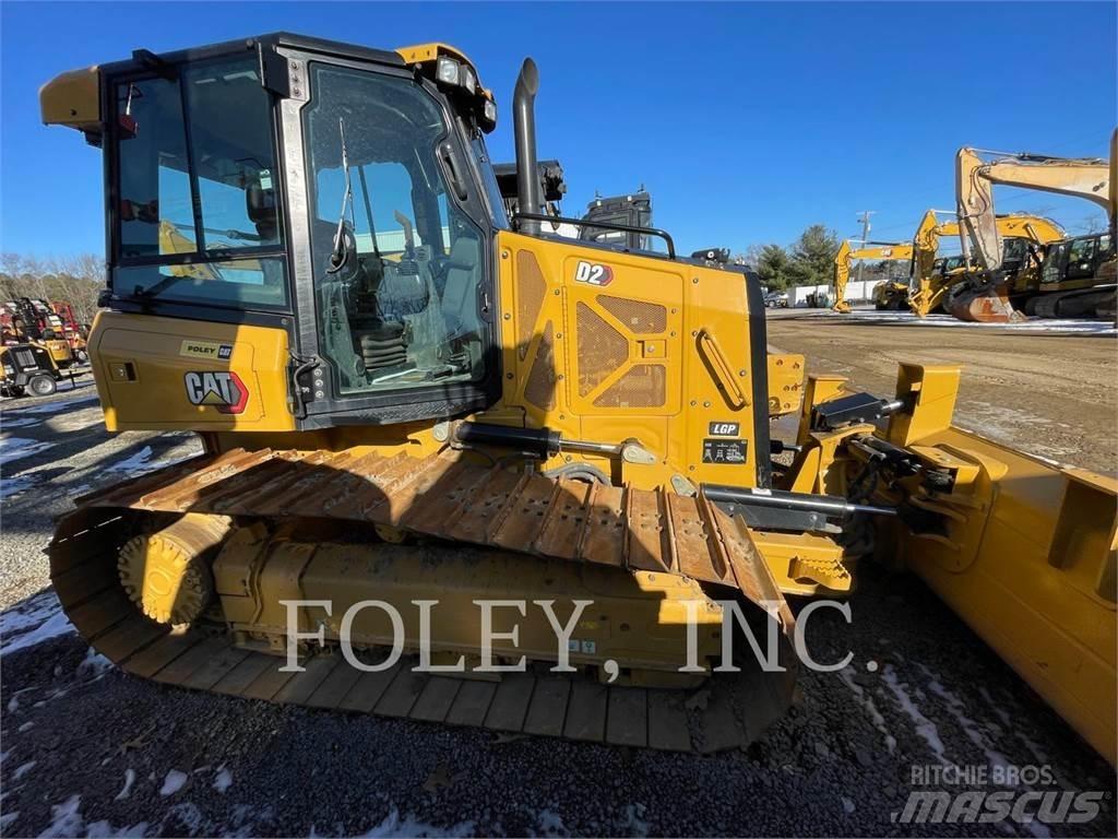CAT D2-12 LGP Crawler dozers