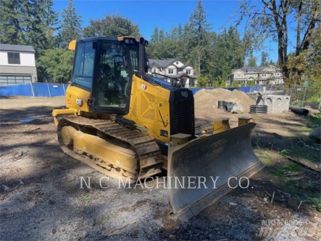 CAT D3 CB Crawler dozers