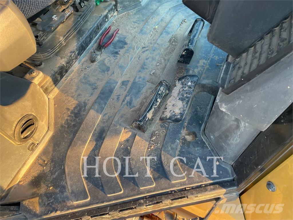 CAT D4-15VP Crawler dozers