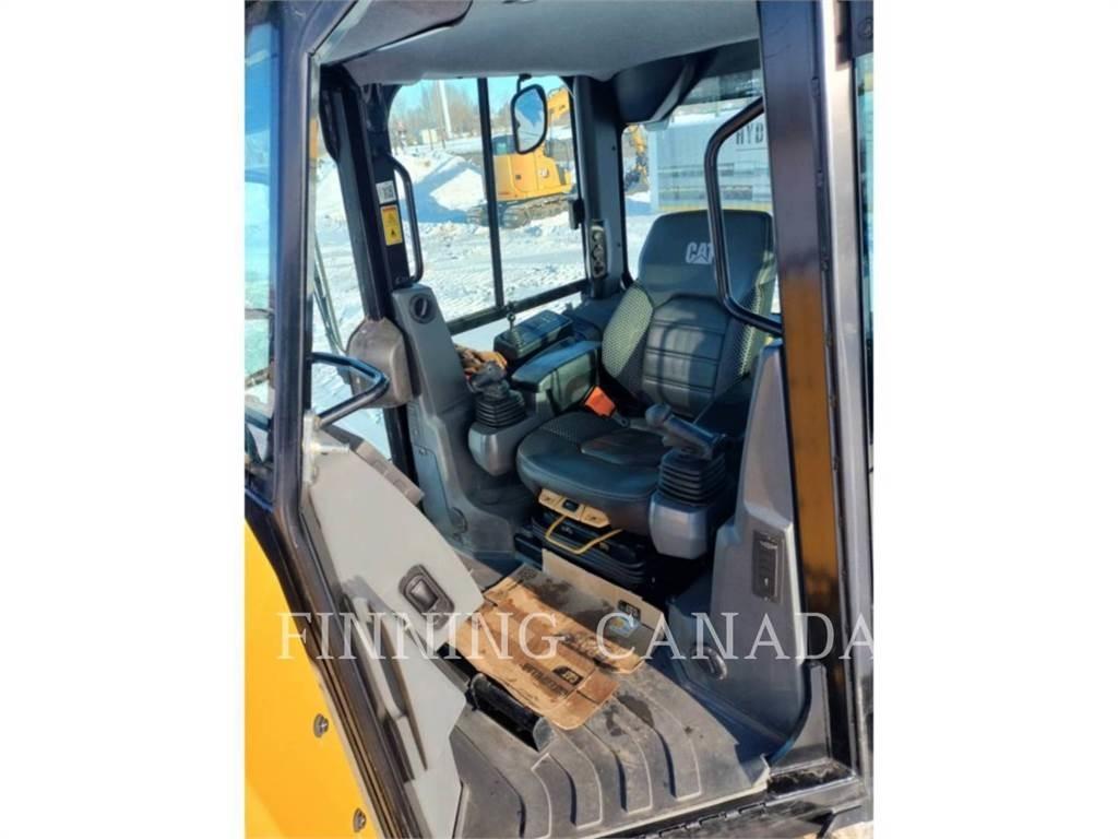 CAT D4-16 Crawler dozers