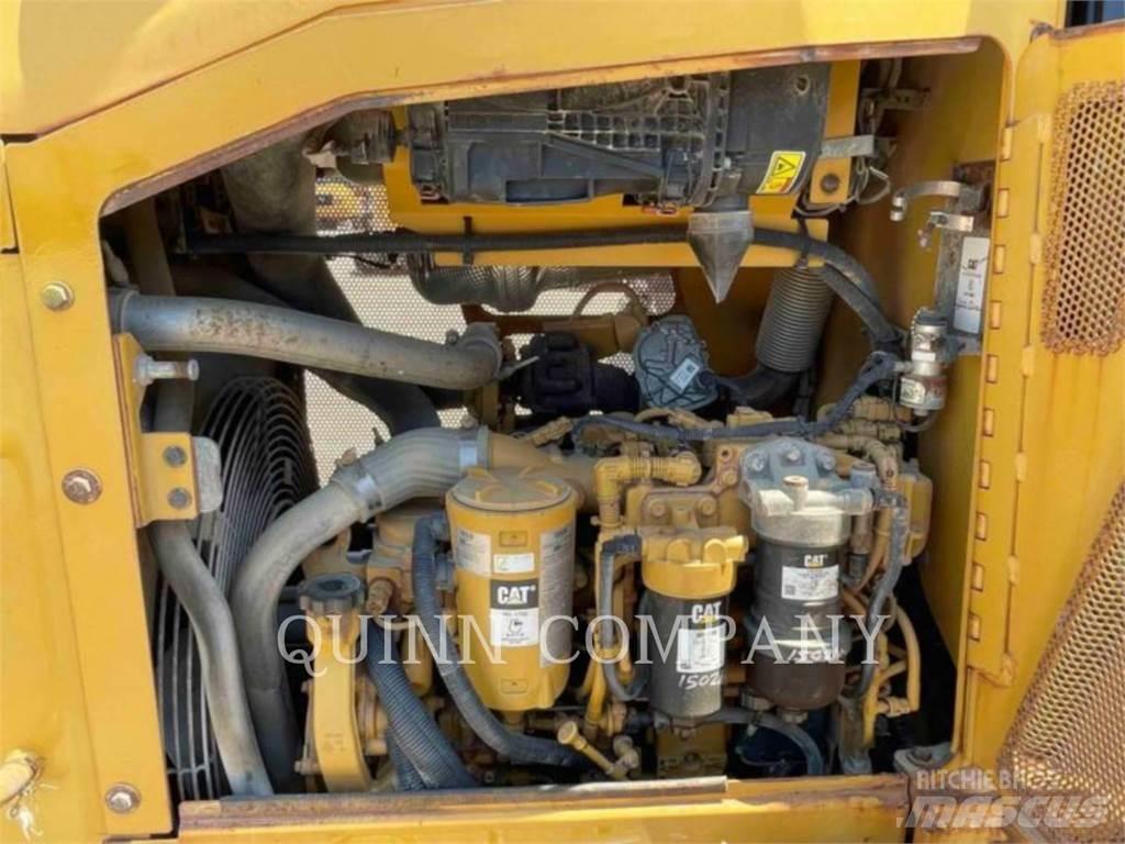 CAT D4K2 XL Crawler dozers