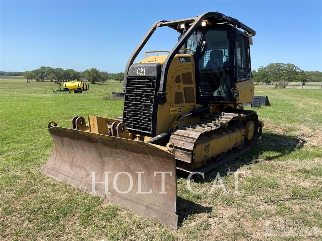 CAT D4K2XL Crawler dozers