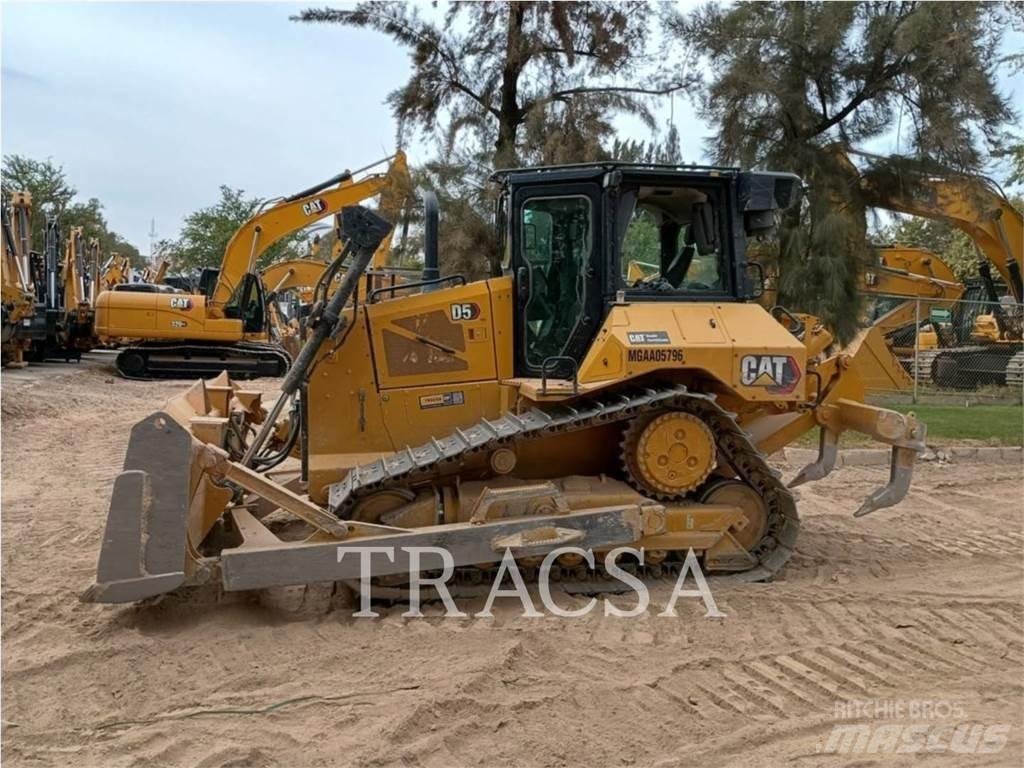 CAT D5 Crawler dozers