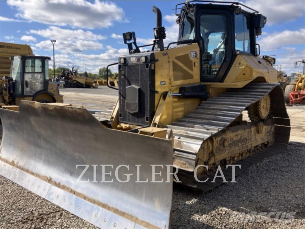 CAT D5 Crawler dozers