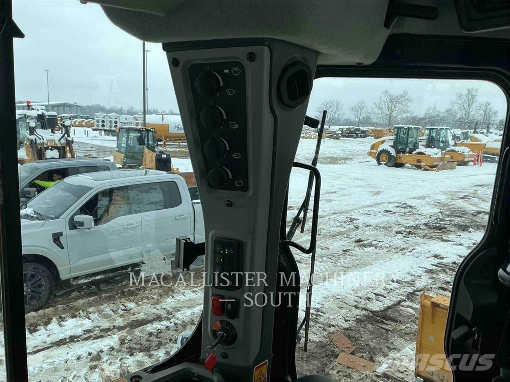 CAT D5 Crawler dozers