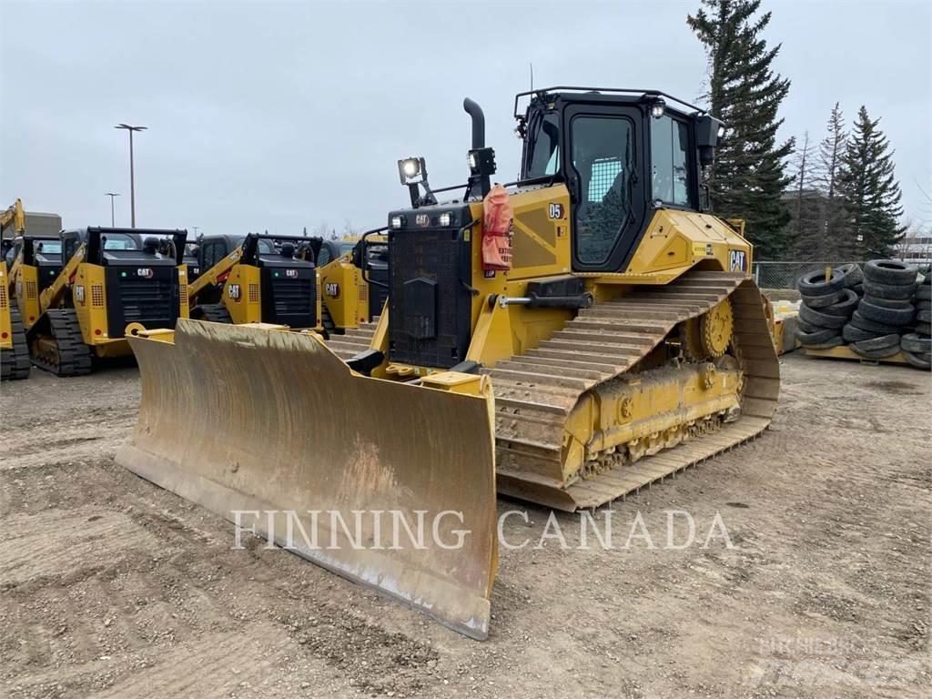 CAT D5-17 Crawler dozers
