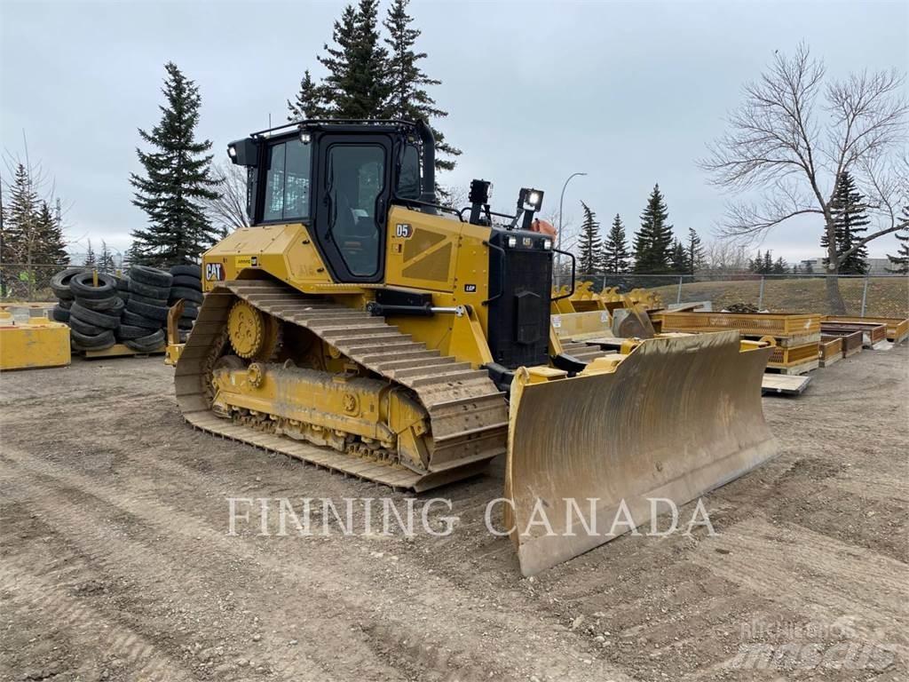 CAT D5-17 Crawler dozers