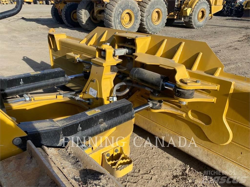 CAT D5-17 Crawler dozers