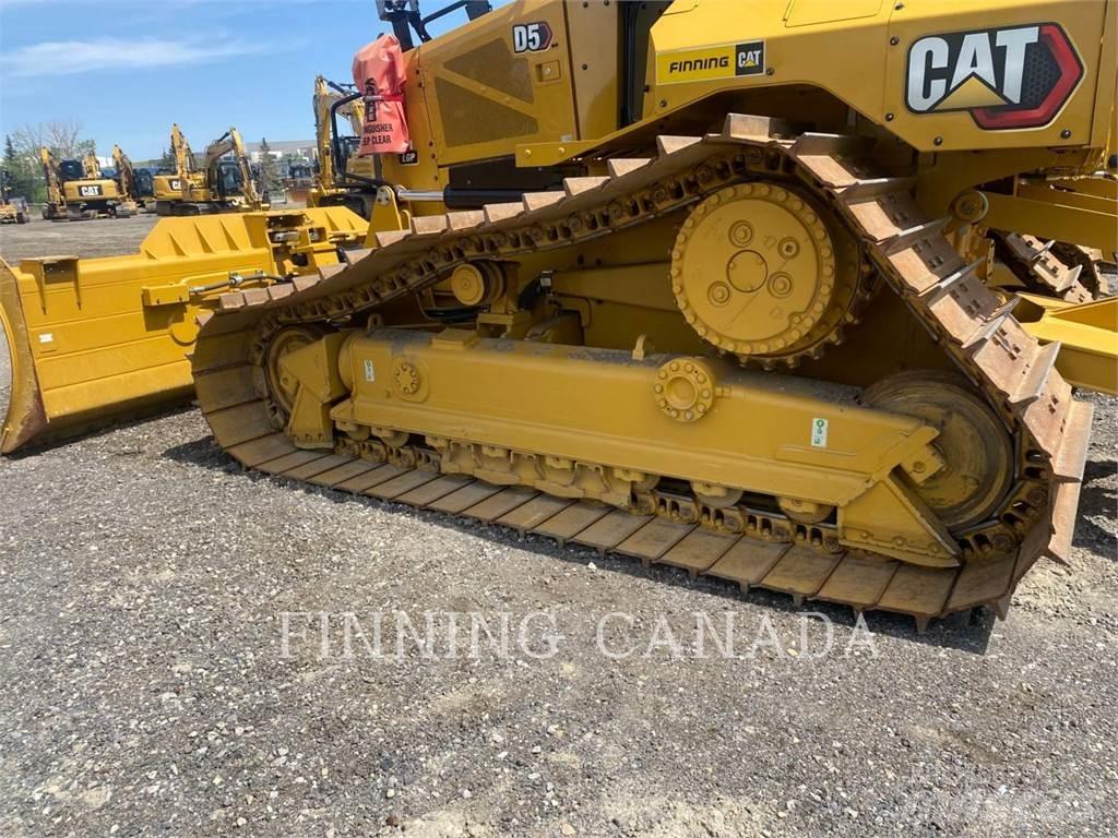 CAT D5-17 Crawler dozers