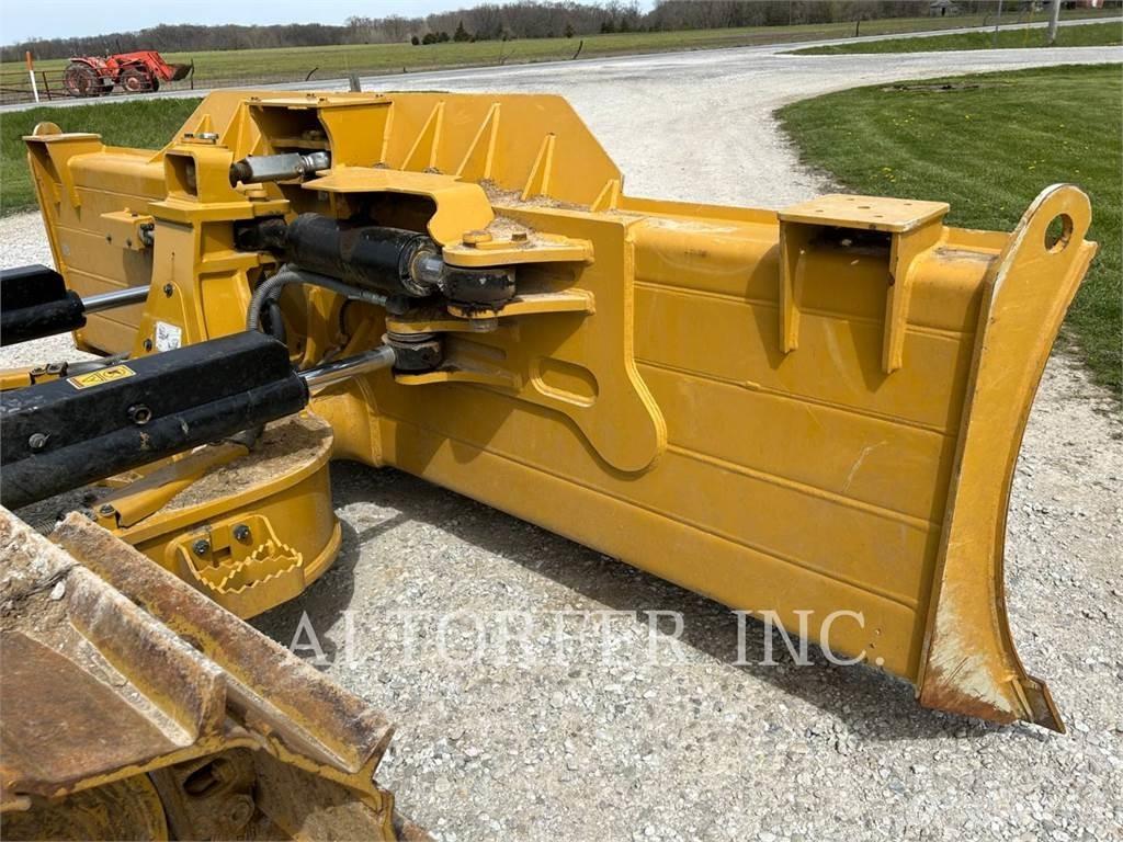 CAT D5-17VPLGP Crawler dozers