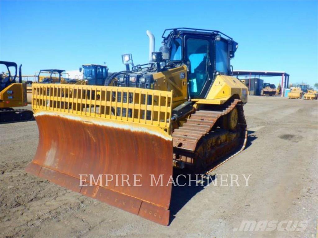CAT D5-17VPWHA Crawler dozers