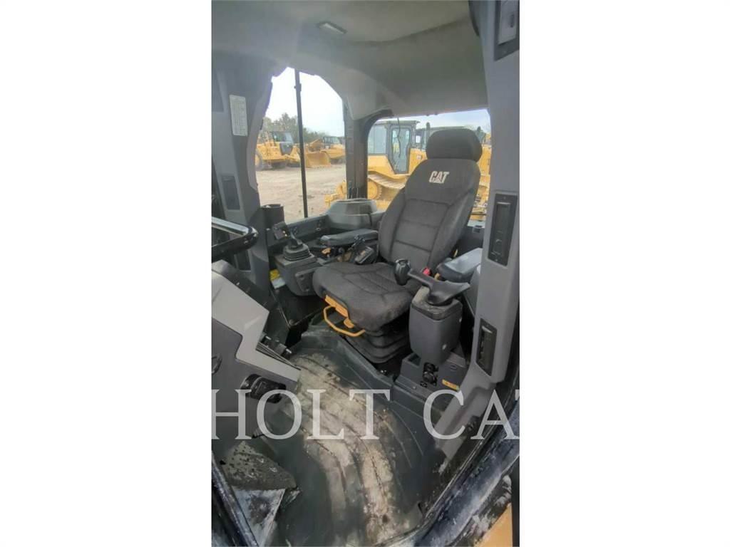 CAT D5 VP Crawler dozers