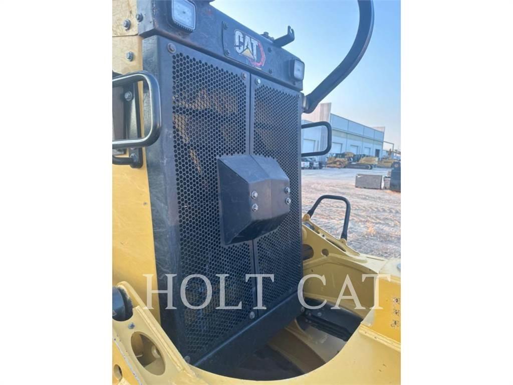 CAT D6 VP Crawler dozers
