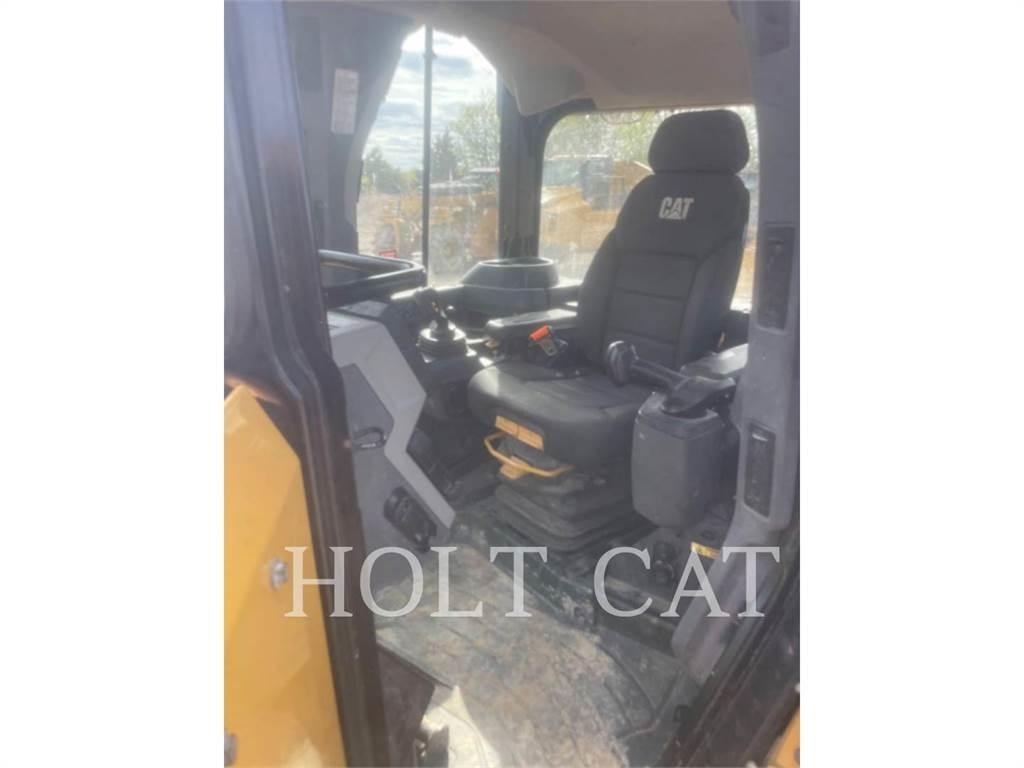 CAT D6 XELGP Crawler dozers