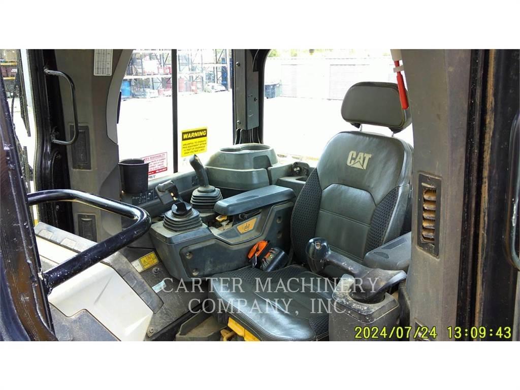 CAT D6-XWVP AR Crawler dozers