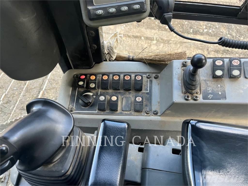 CAT D6K Crawler dozers