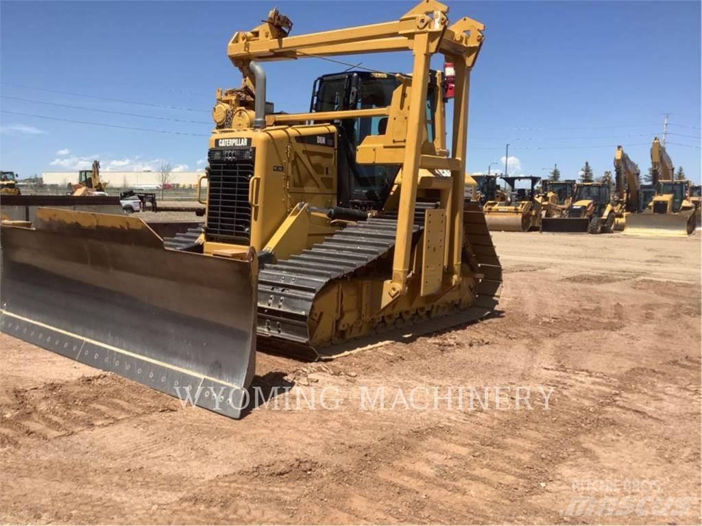 CAT D6N LGP Pipelayer dozers