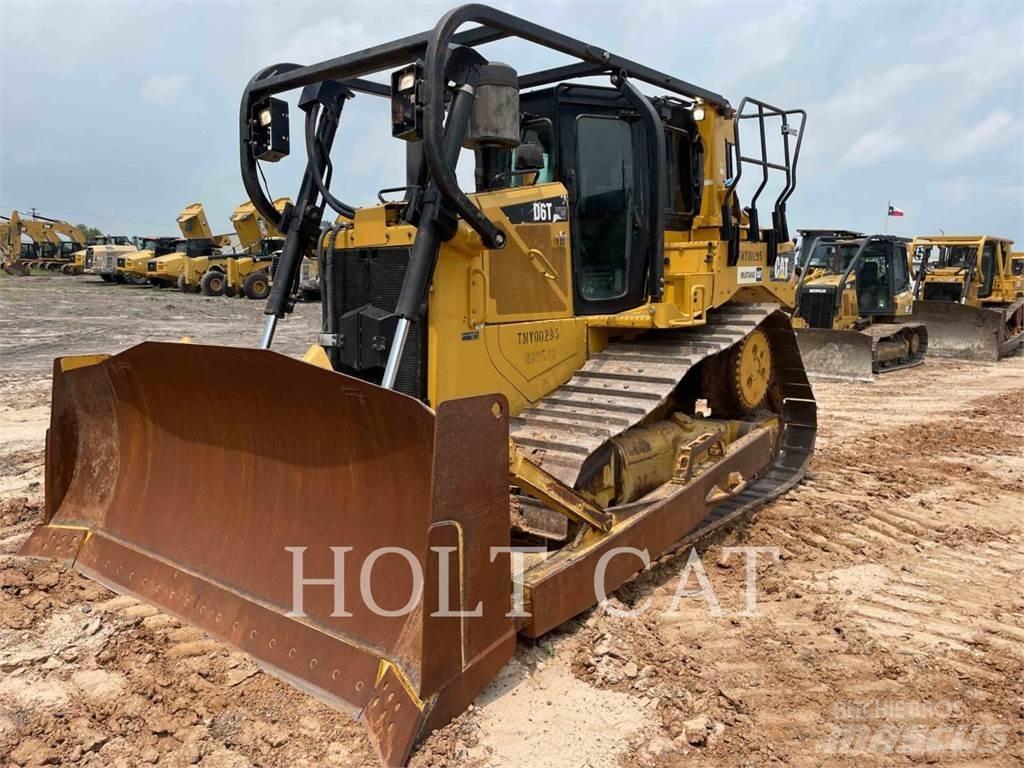 CAT D6T Crawler dozers