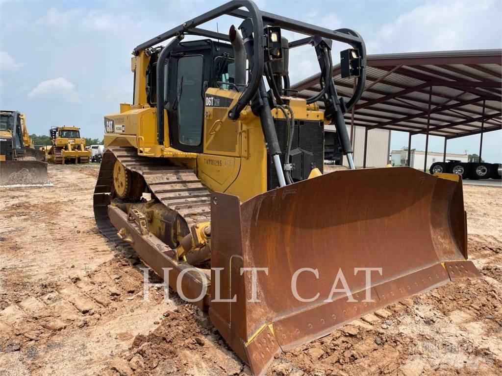 CAT D6T Crawler dozers