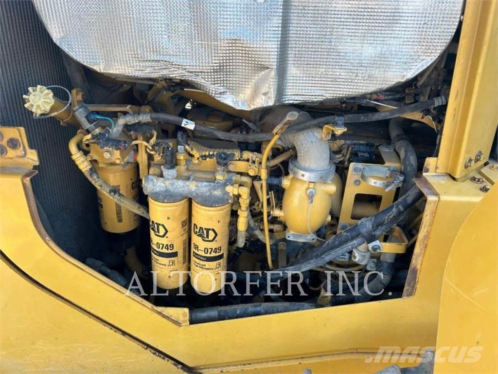 CAT D6T LGP Crawler dozers