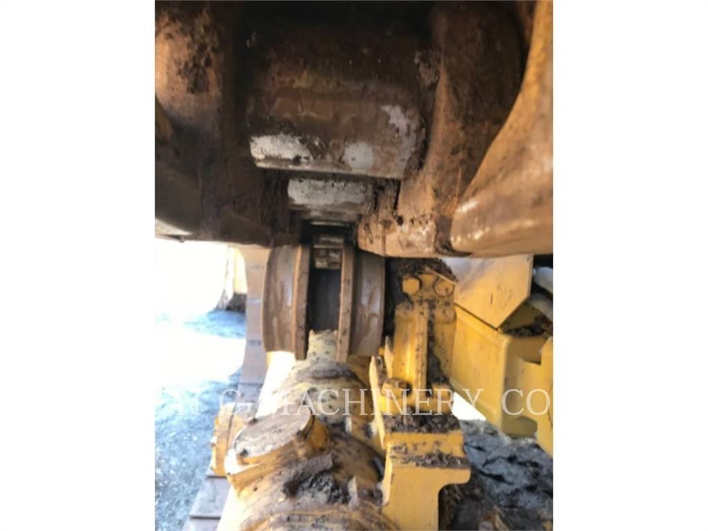 CAT D6T LGPVP Crawler dozers
