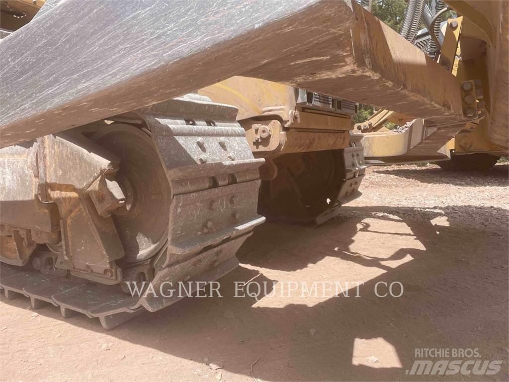 CAT D6T XL Crawler dozers