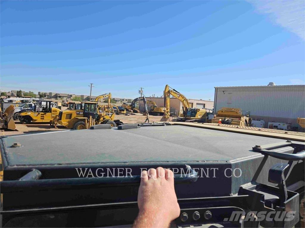 CAT D6TVP Crawler dozers