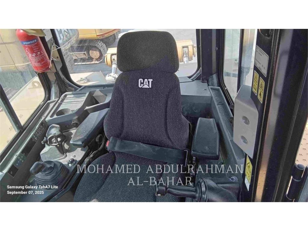 CAT D8 Crawler dozers