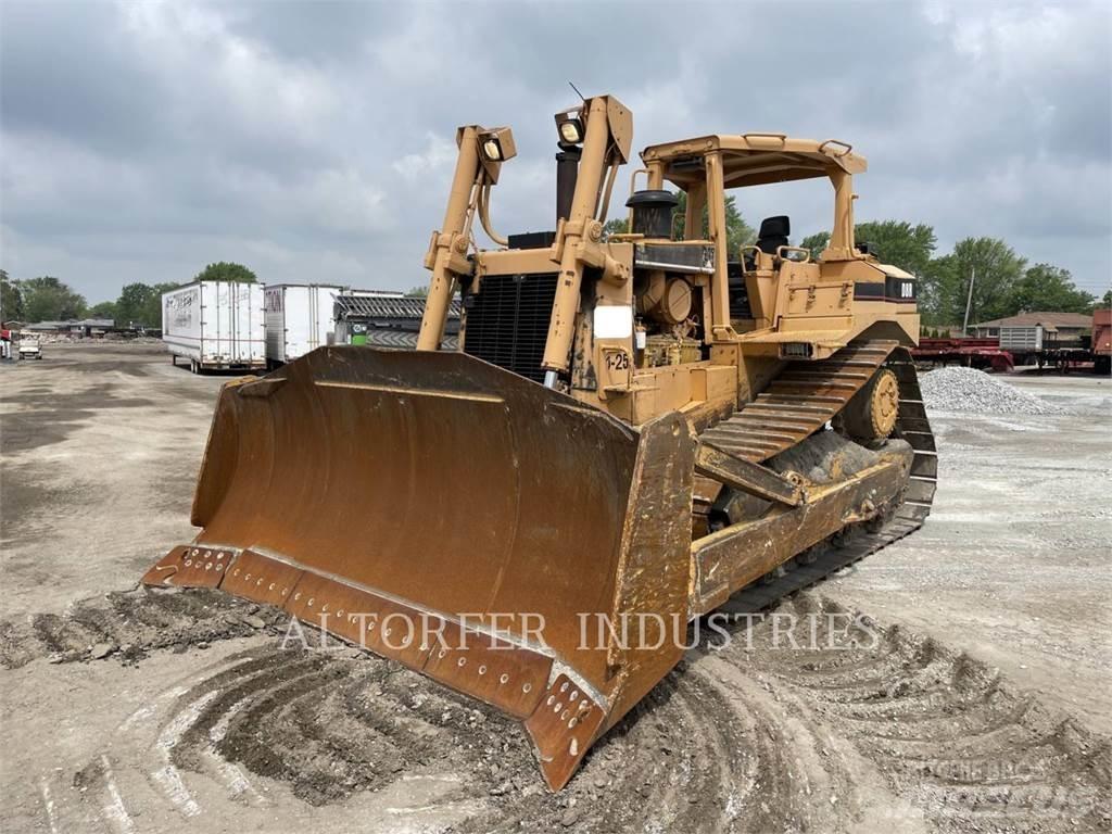 CAT D8R Crawler dozers