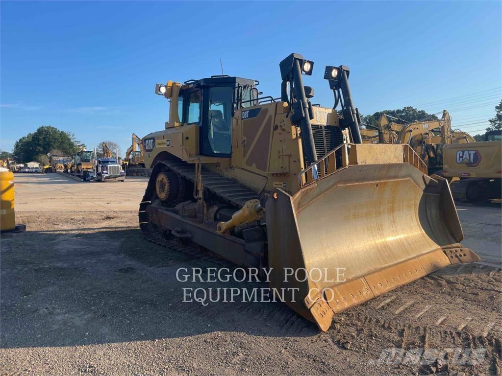 CAT D8T Crawler dozers