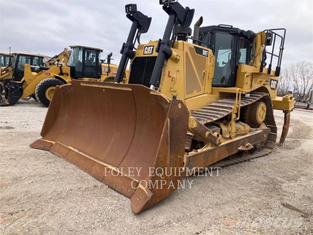 CAT D8T Crawler dozers