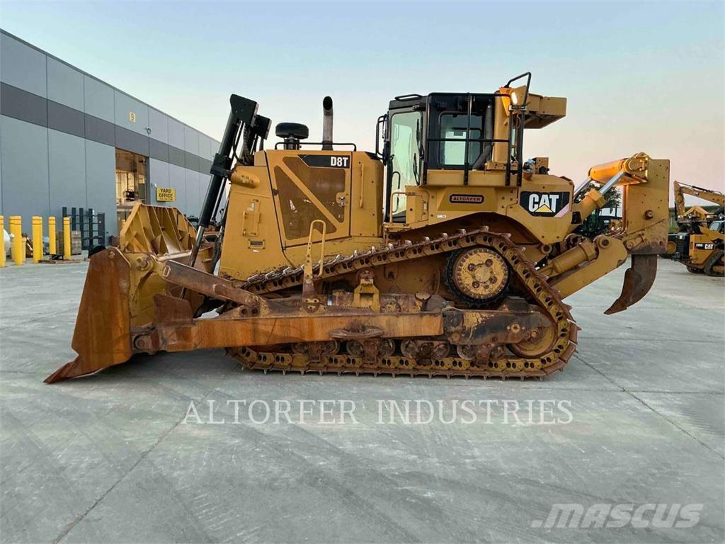 CAT D8T Crawler dozers