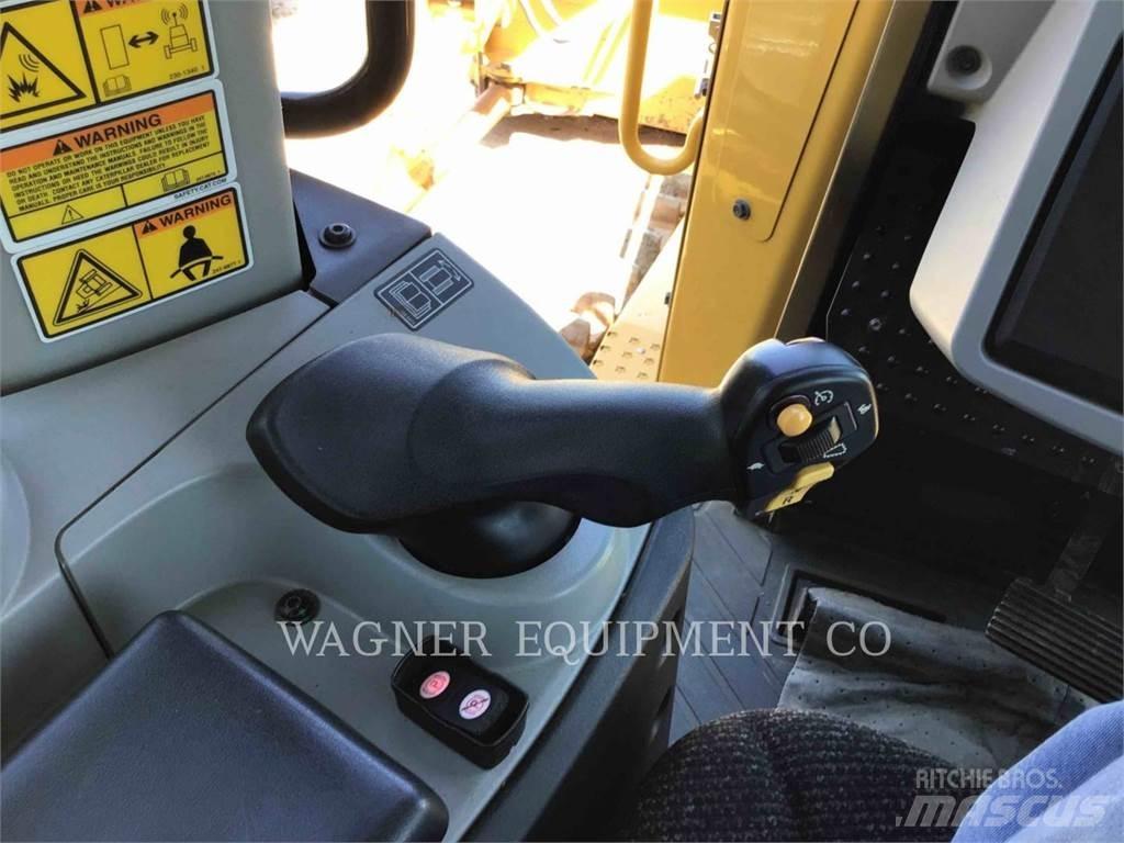 CAT D8T AW Crawler dozers