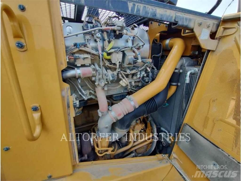 CAT D8T R Crawler dozers