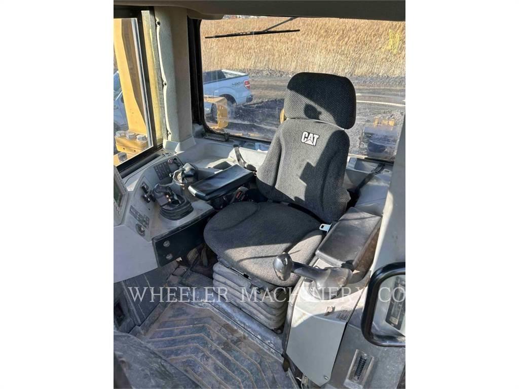 CAT D8T SU Crawler dozers