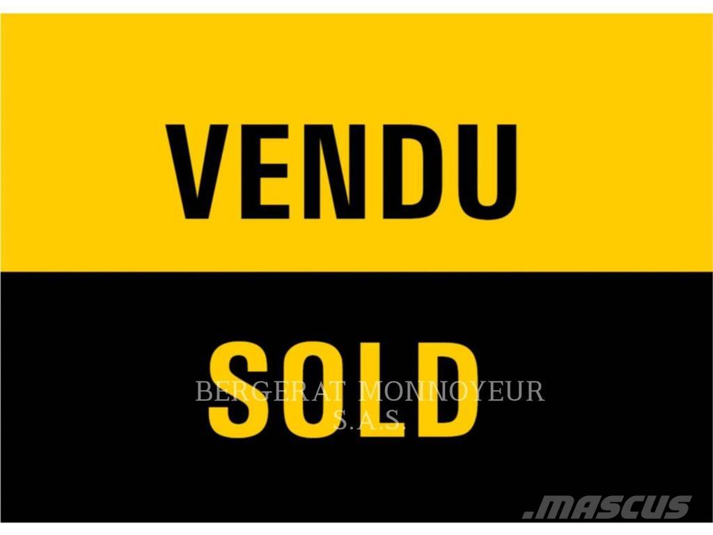 CAT D8T4F Crawler dozers