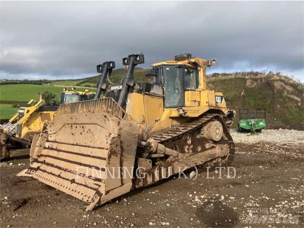 CAT D9 Crawler dozers