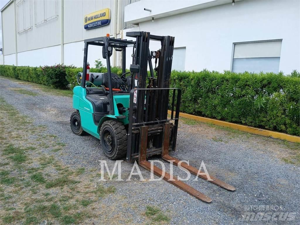 CAT FG30N5-GLE Forklift trucks - others