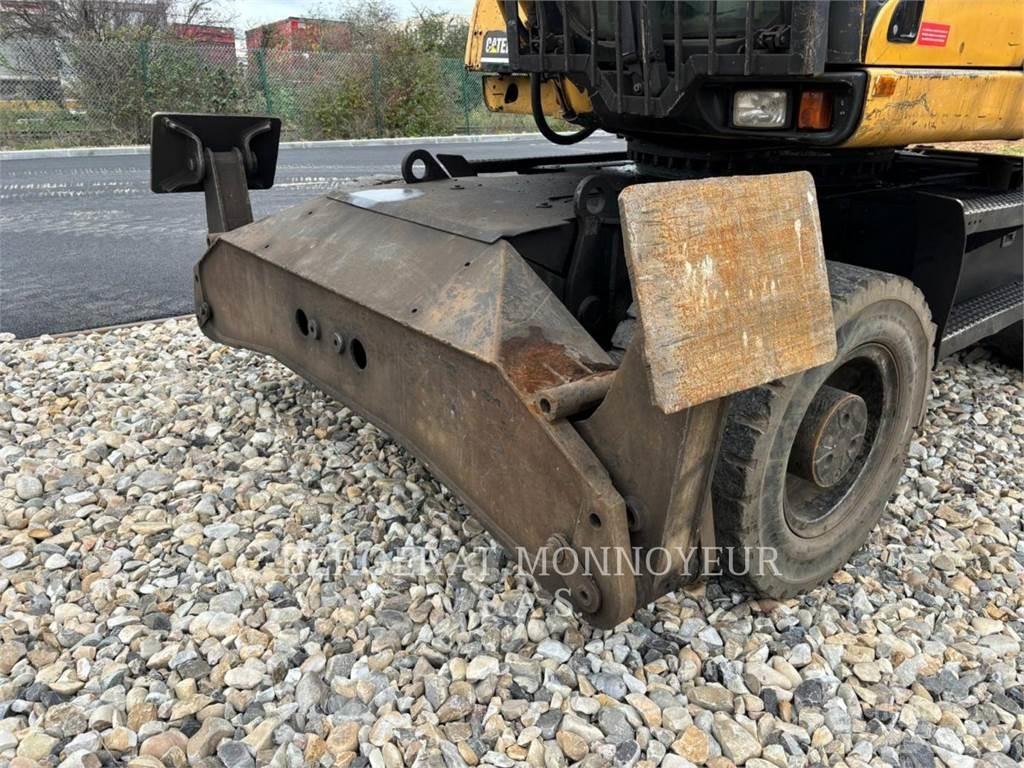 CAT M318C Wheeled excavators
