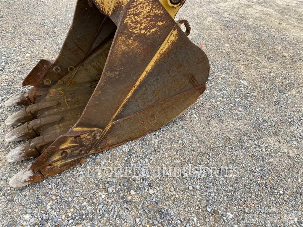 CAT M318F Wheeled excavators