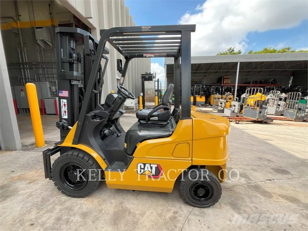 CAT MCFDP25N5-D Diesel trucks